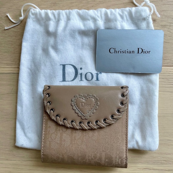 Christian Dior 2007 Heart Compact Wallet - Picture 1 of 10